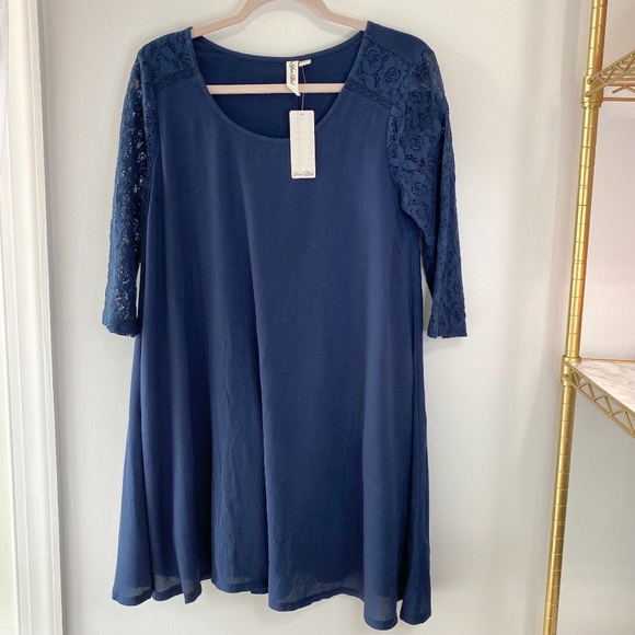 NWT Francesca’s Collection Navy Lace Shift Dress in Size Large - Picture 1 of 13